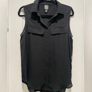 Worthington size medium sleeveless blouse